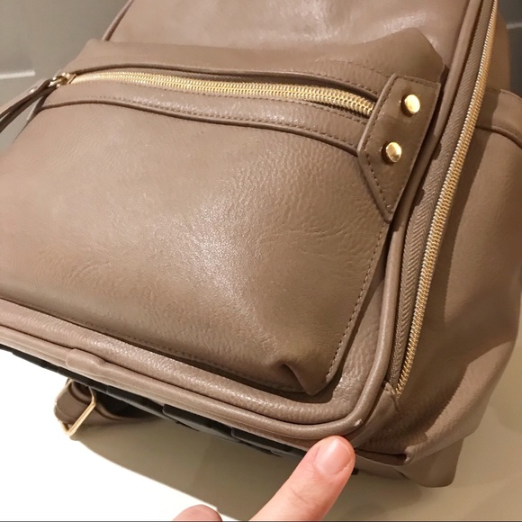 Itzy Ritzy backpack / baby bag diaper bag - Picture 6 of 8